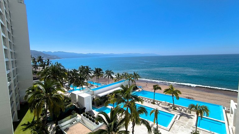 Condominio de un dormitorio con vista al mar