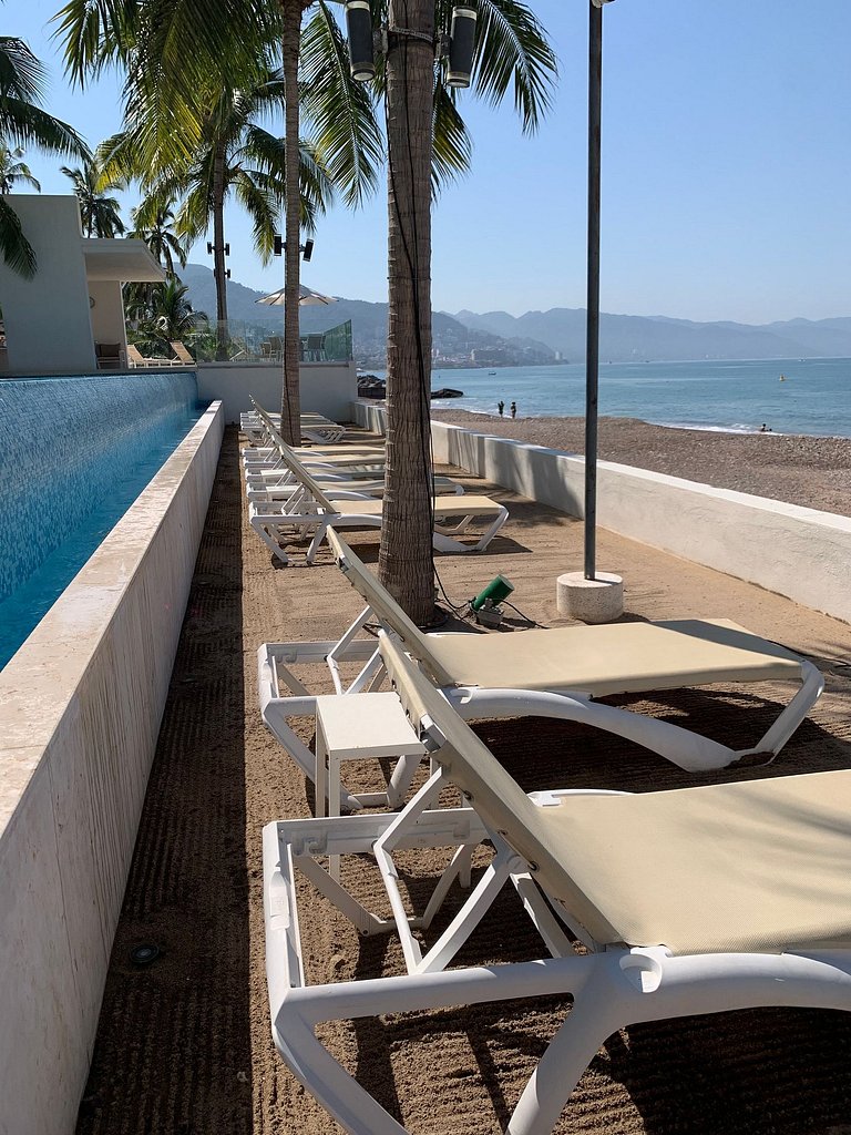 Condominio de un dormitorio con vista al mar