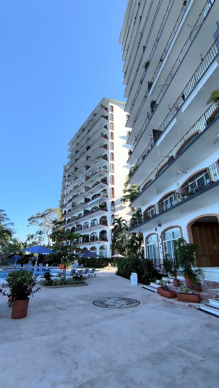 Estudio a pie de playa y hermosa vista al mar