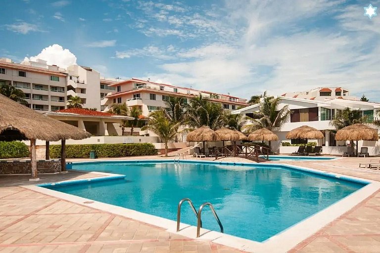 Lagoon View and Private Beach