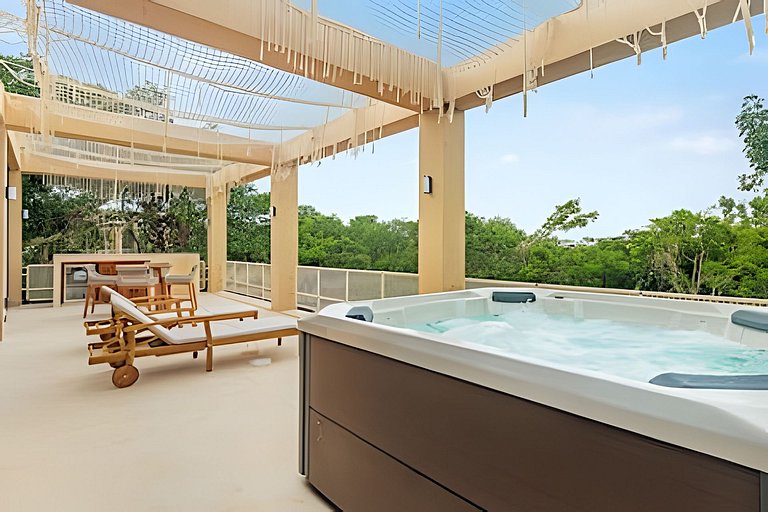 Luxury Villa Pool Jacuzzi, Golf & Beach Club