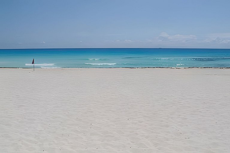 Plage privée / Piscine Zone Hôtelière